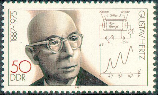 Briefmarke der DDR zum 100. Geburtstag von Gustav Hertz